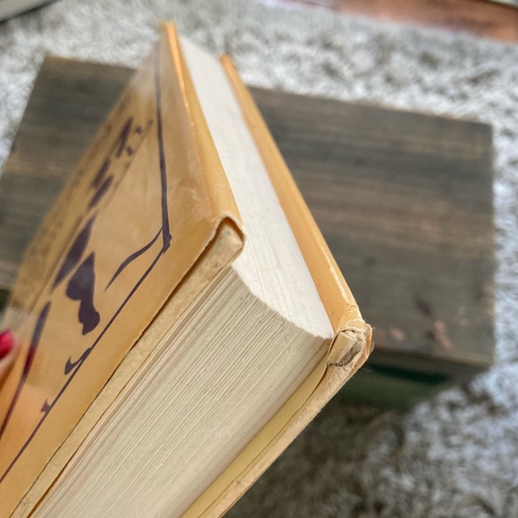 Skinny Legs and All by Tom Robbins - First Ed / First Printing - Wow! - Picture 8 of 13